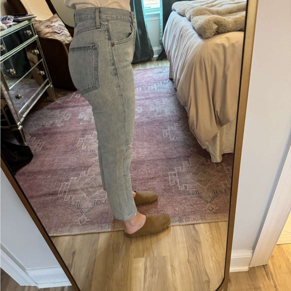 Agolde “Riley” light Blue Distressed Women's Jeans - Picture 3 of 9